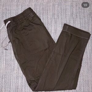 Vuori Women’s Dark Olive Pants
